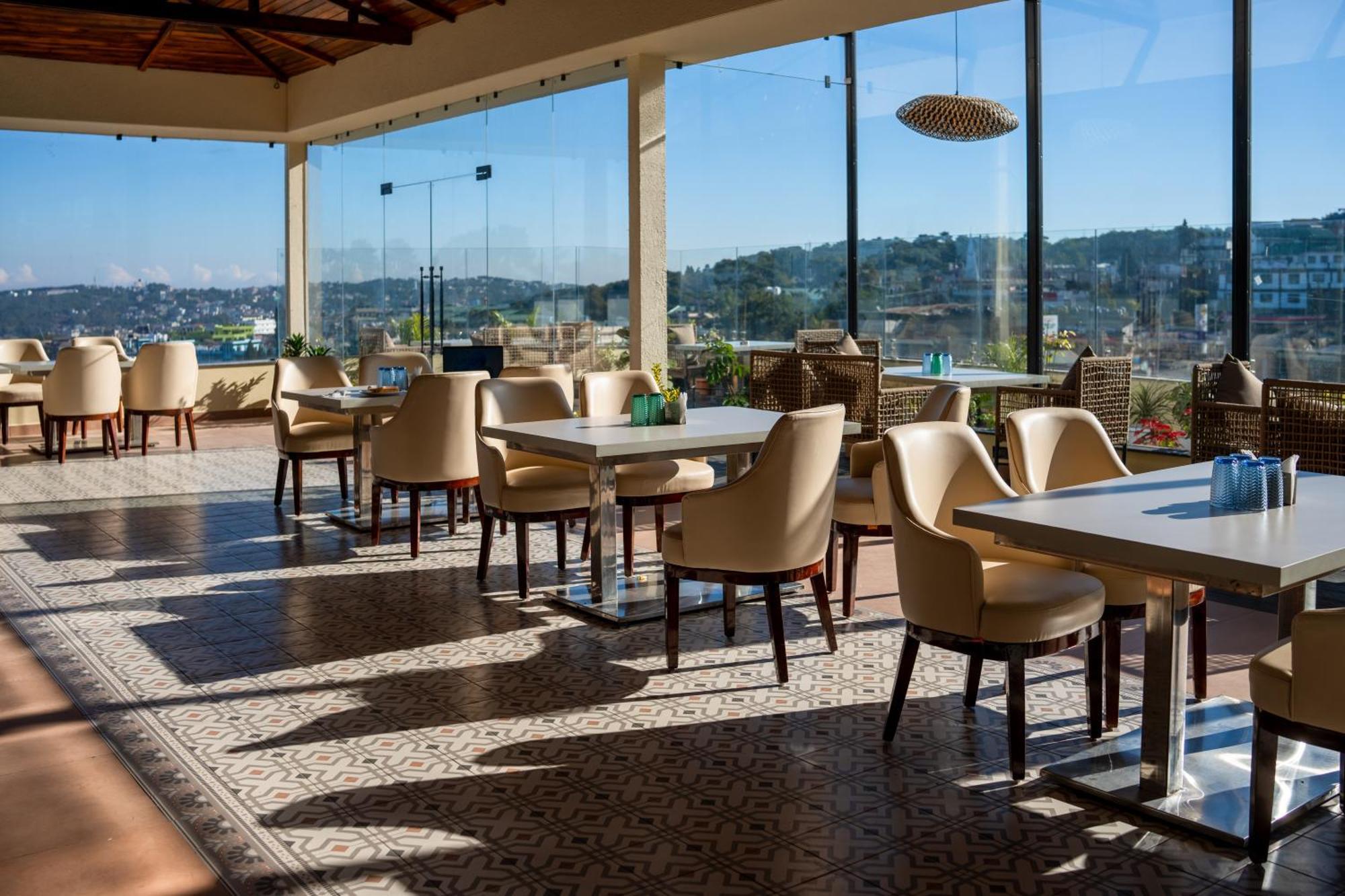 The White Rock Inn & Dine Shillong Ngoại thất bức ảnh